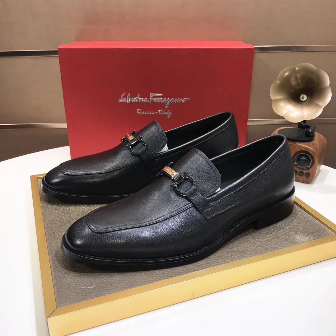 Men's shoes 💰540💰[Ferragamo/Ferragamo] (high-end Niuli) New 🍀 Ferragamo* - top version Ferragamo's classic formal leather shoes! Made of imported original cowhide, the inner top layer is comfortable cowhide lining! Original wear-resistant rubber outsole! High quality products! Code number 38-44!